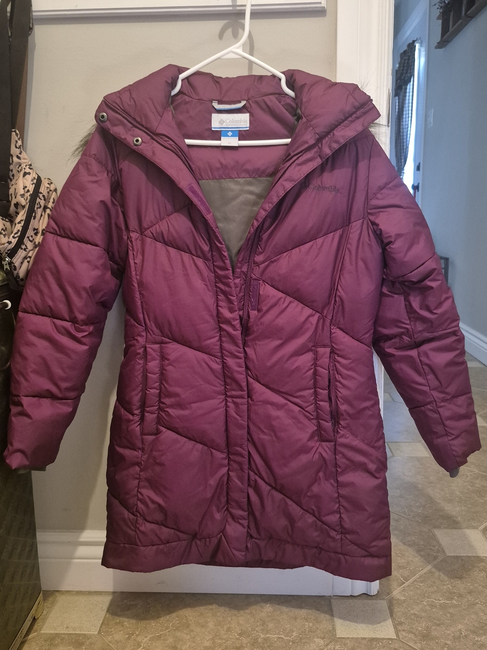 Columbia Womens XS Plum Quilted Hooded Winter Jacket